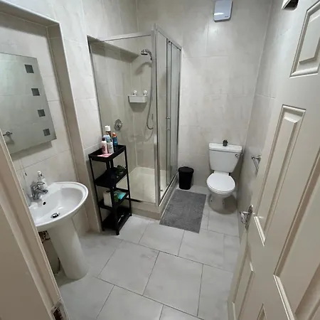 Apartment Deluxe In Talbot Street Sleeps 6 Dublin