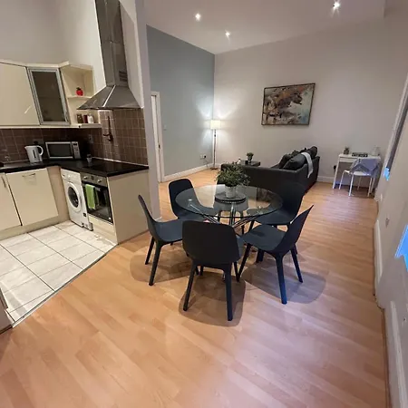 Appartamento Deluxe In Talbot Street Sleeps 6 Dublino